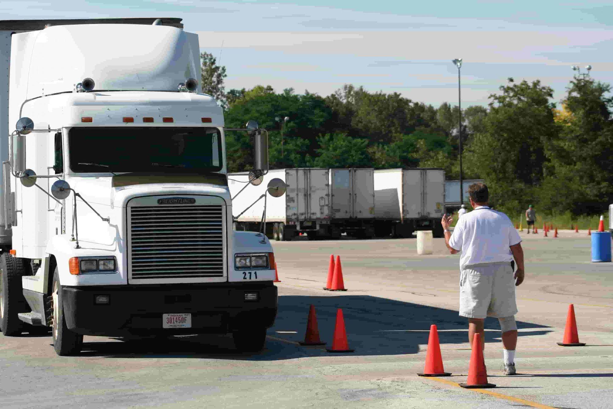 Trucking Companies Offering CDL Training